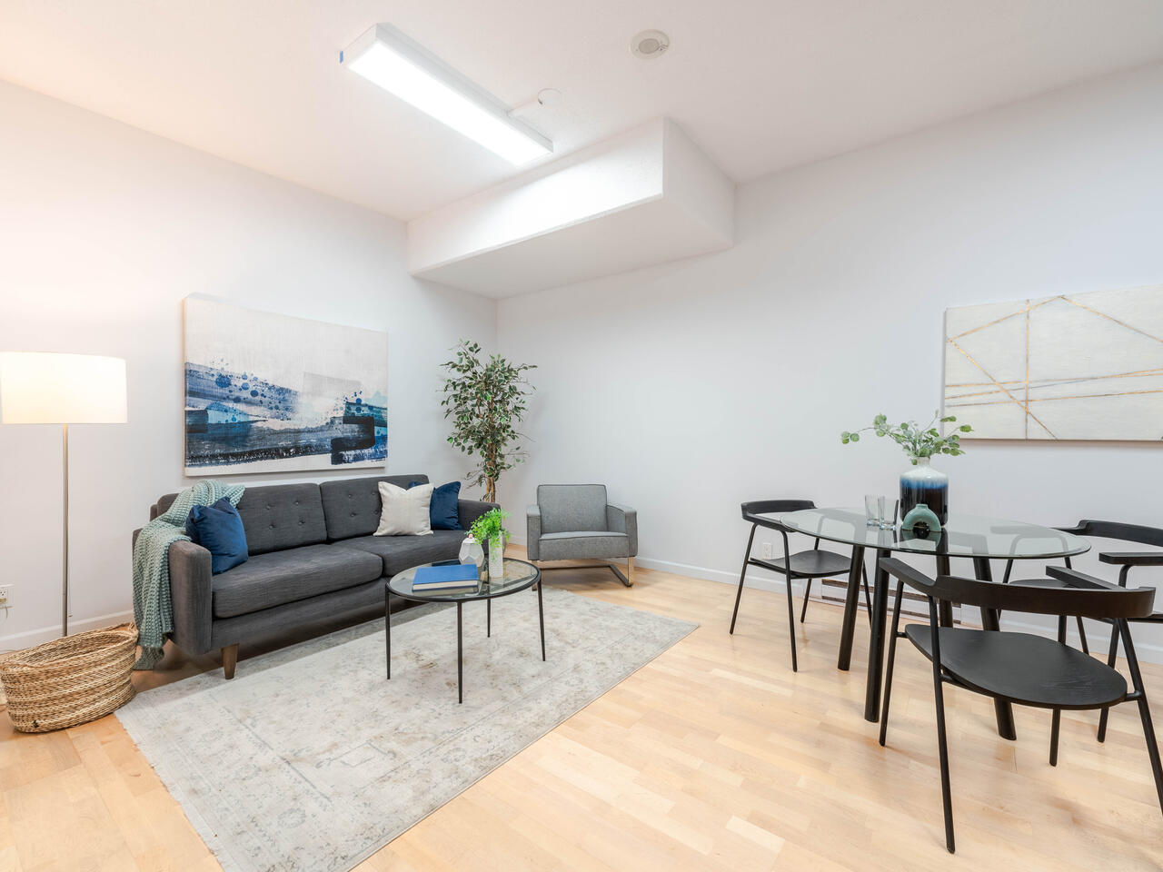3 11 E ROYAL AVENUE, NEW WESTMINSTER 29