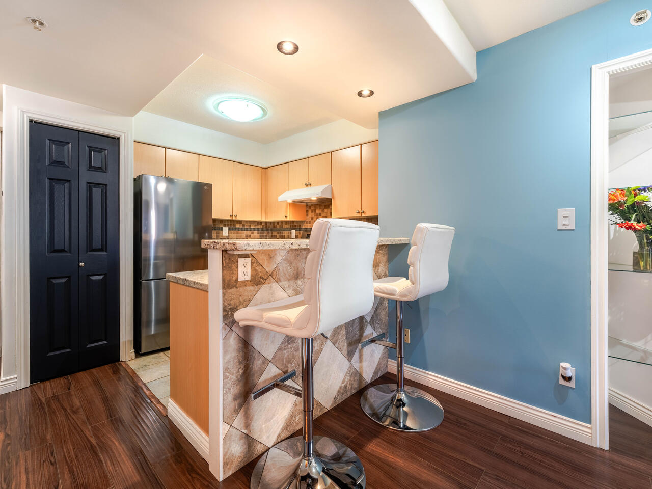 1005-680 Clarkson Street, New Westminster 10