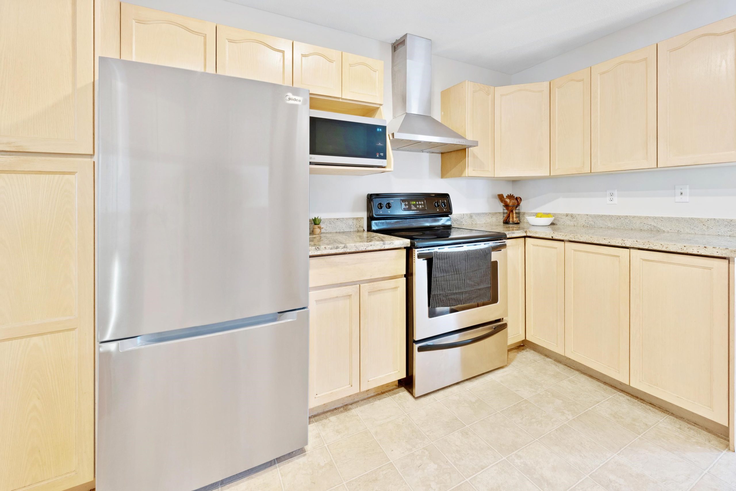 59 19160 119 AVENUE 4