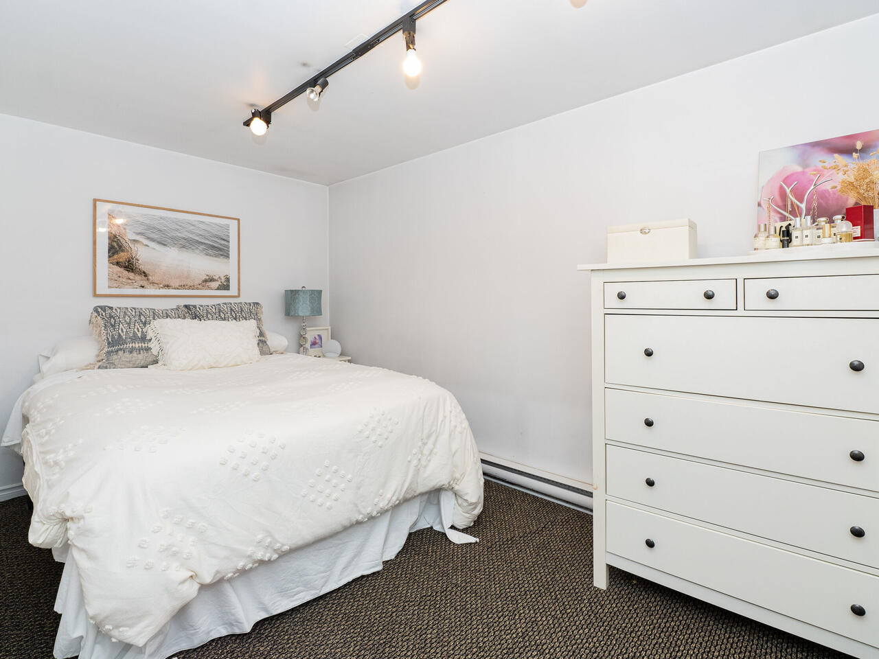825 Ridgeway Avenue, North Vancouver 19