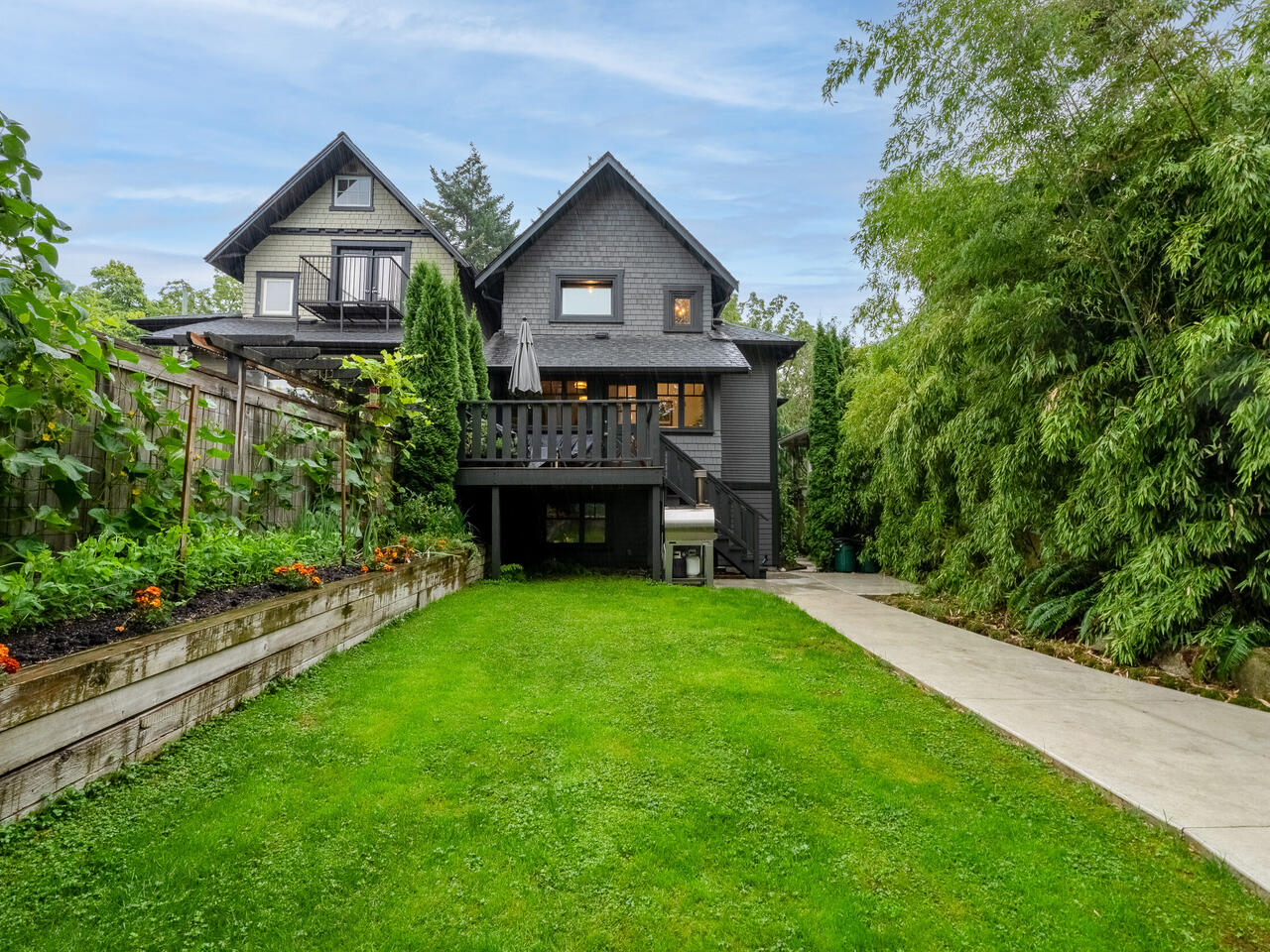 825 Ridgeway Avenue, North Vancouver 25
