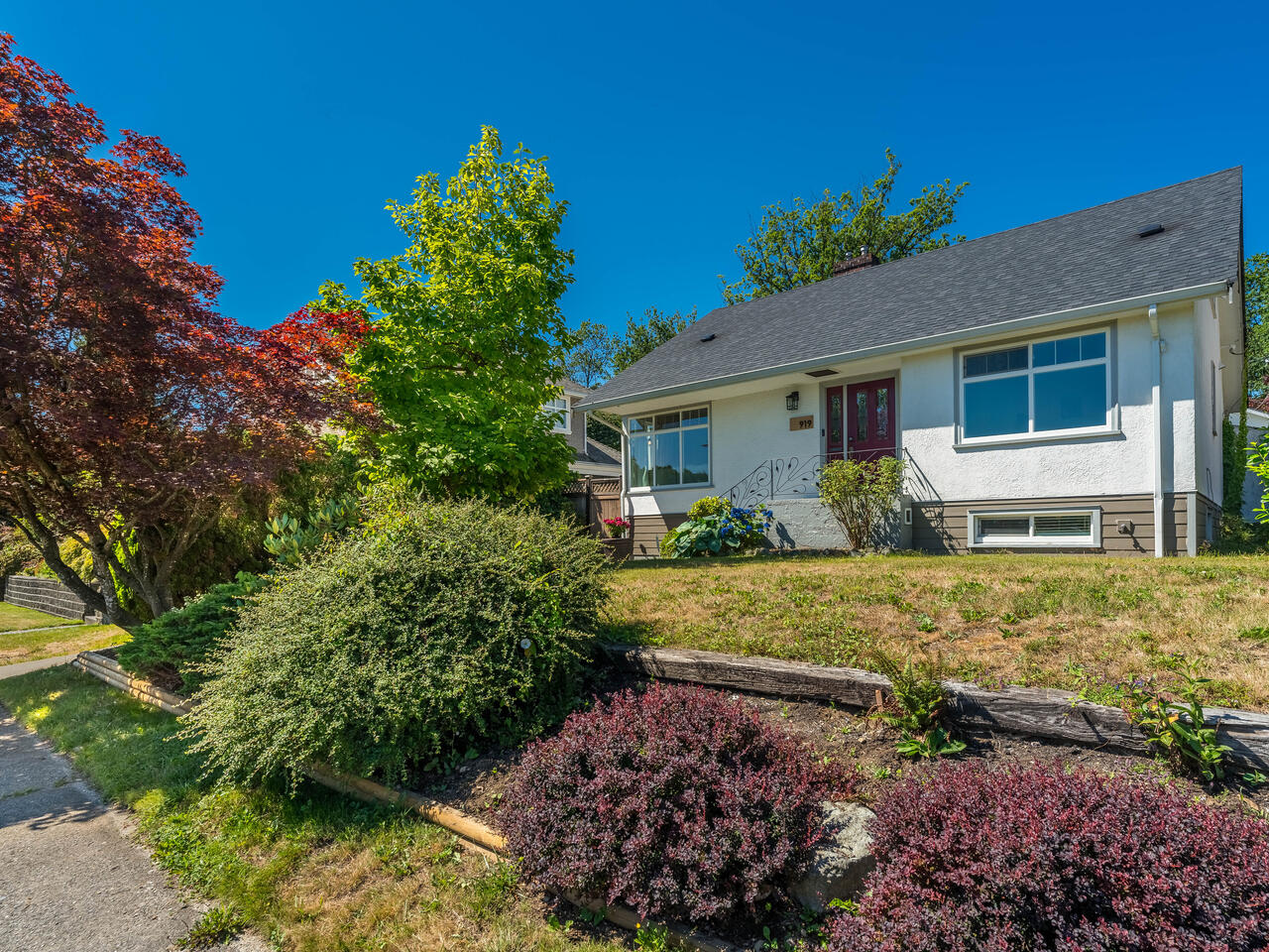 919 Laurel Street, New Westminster
