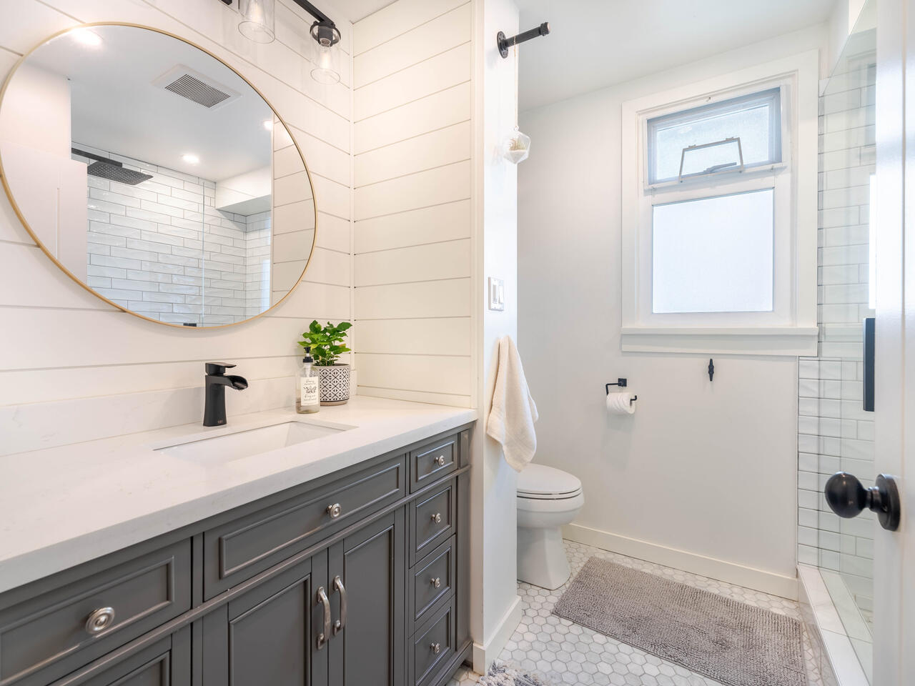 919 Laurel Street, New Westminster 21