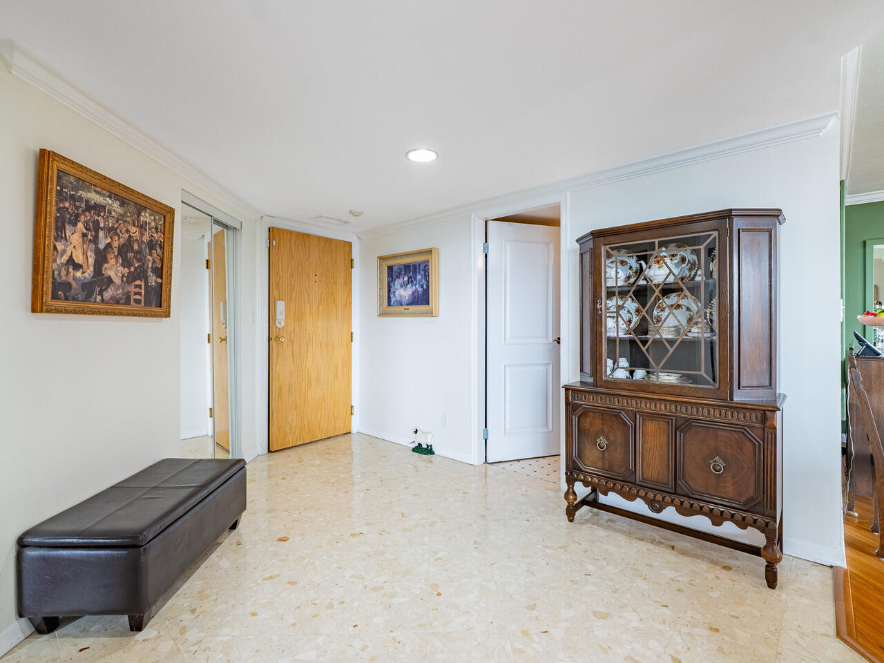 PH3-98 Tenth Street, New Westminster 3