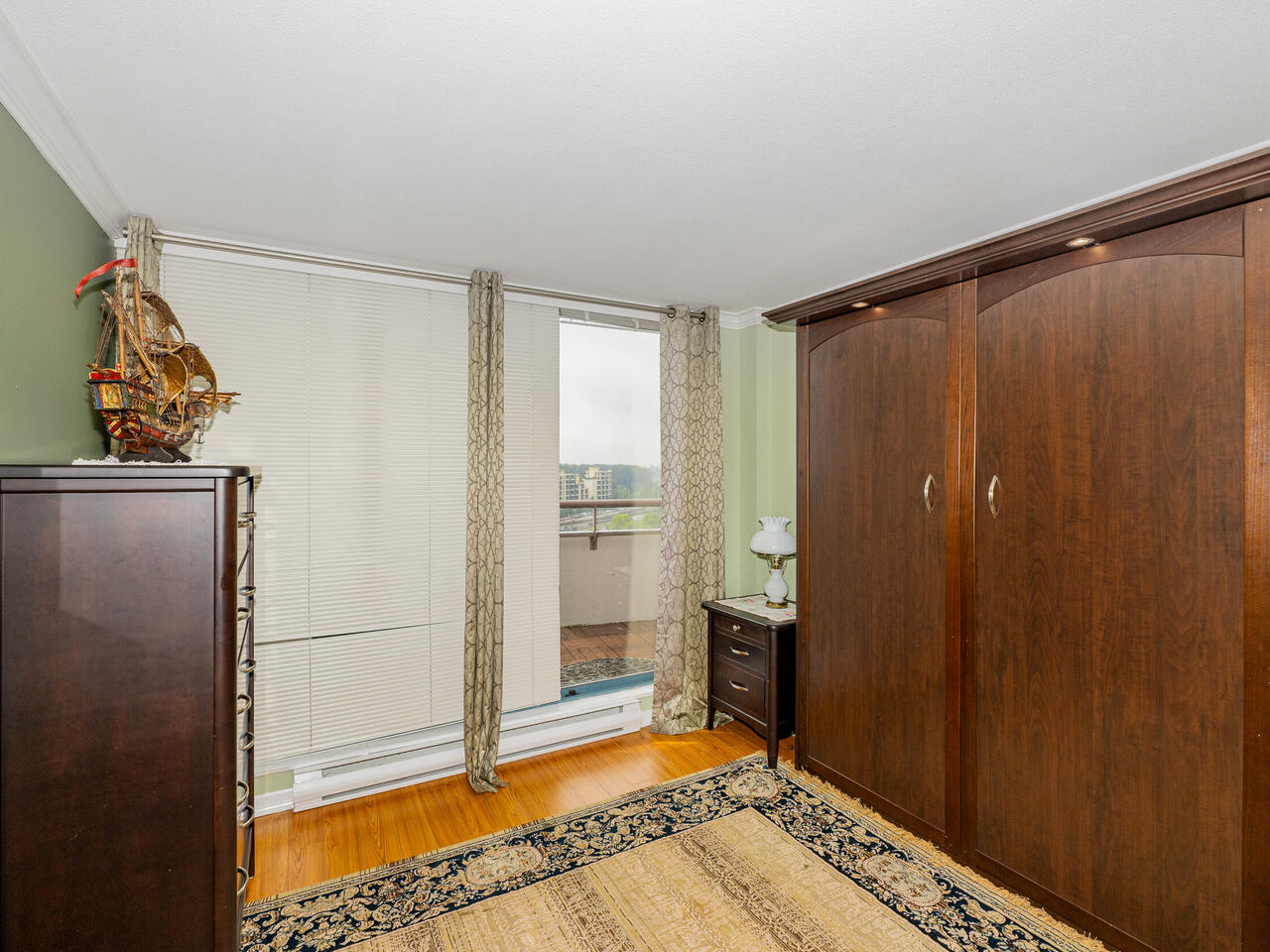PH3-98 Tenth Street, New Westminster 16