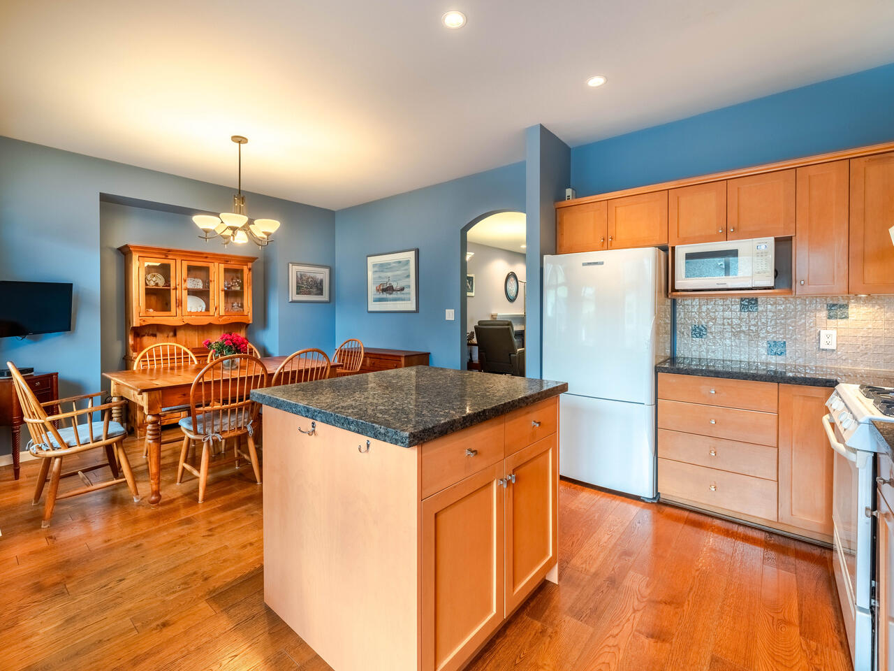 181 Phillips Street, New Westminster 9