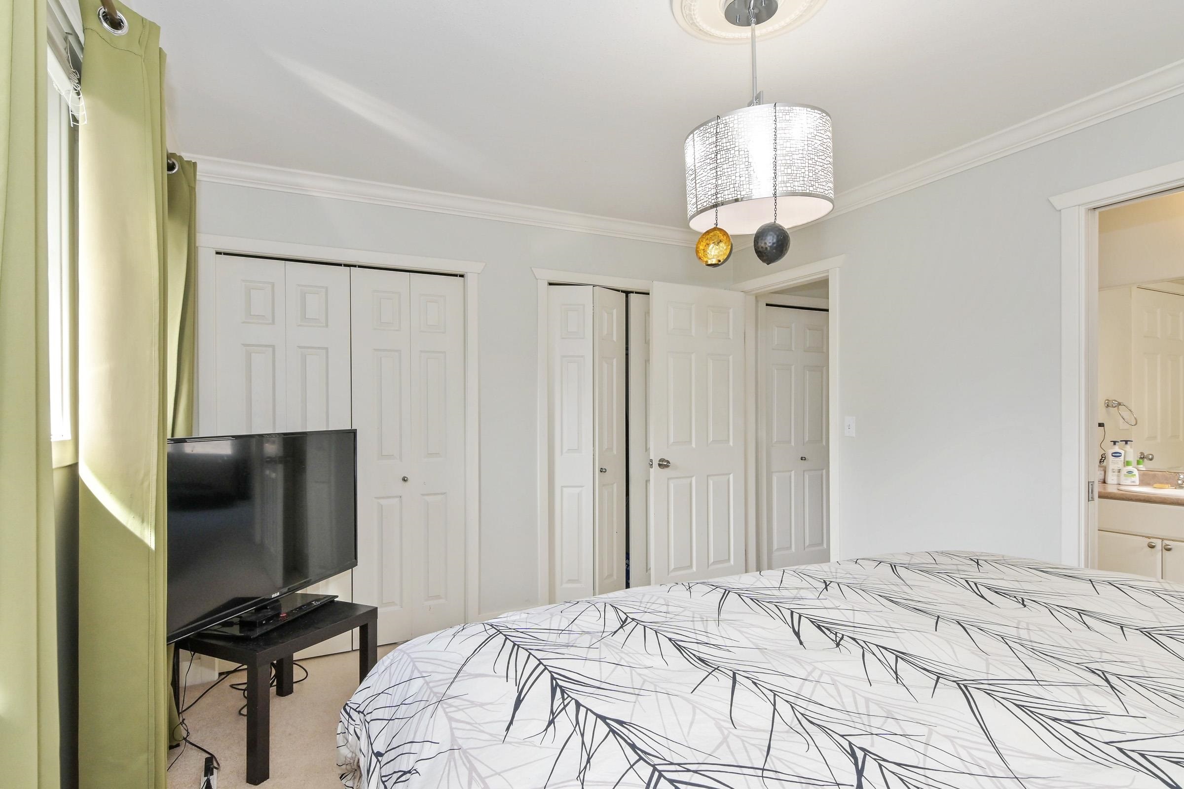 4 11530 84 AVENUE 11