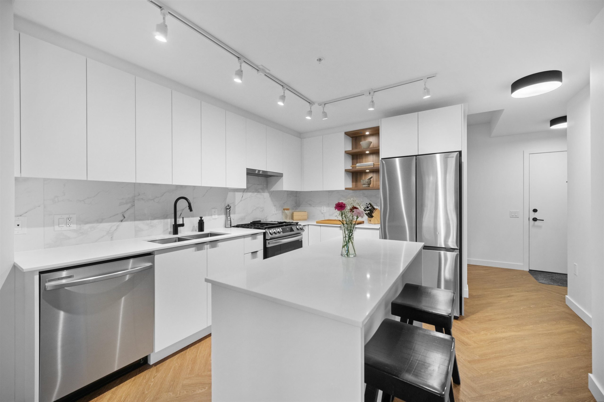 519 3229 ST. JOHNS STREET 5