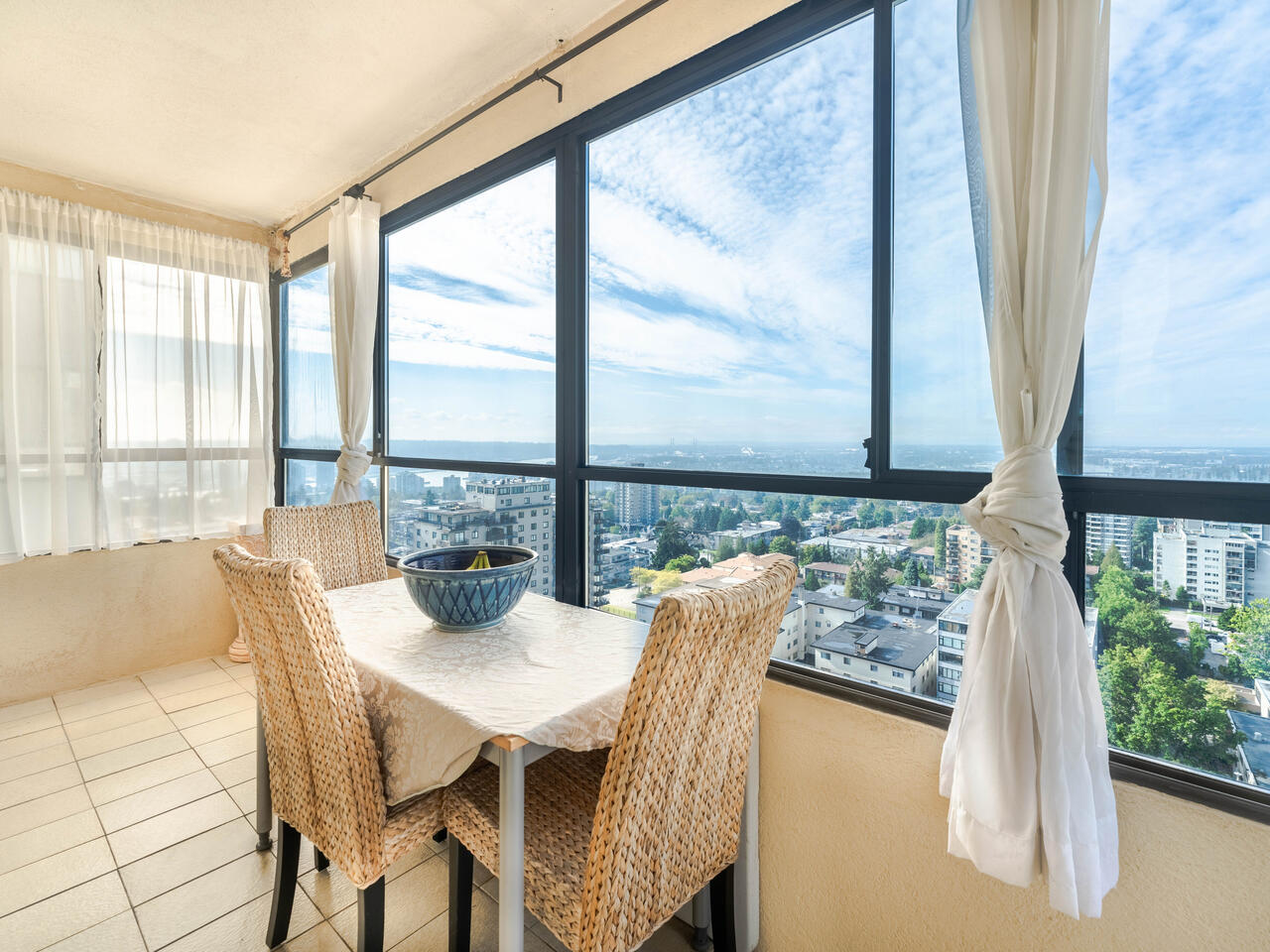 #1701 - 615 Belmont Street, New Westminster 13
