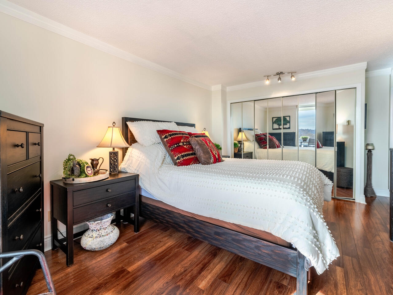 1003-1065 Quayside Drive, New Westminster 14