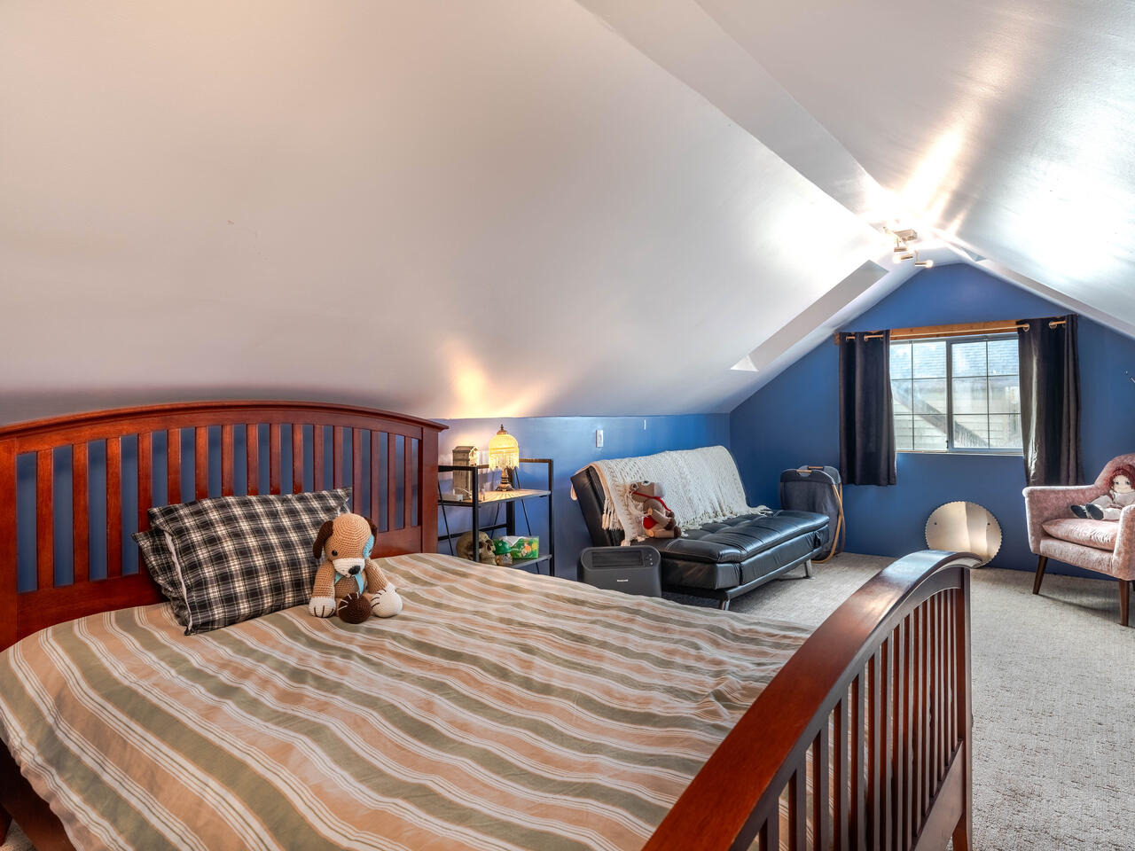 840 Tenth Street, New Westminster 19