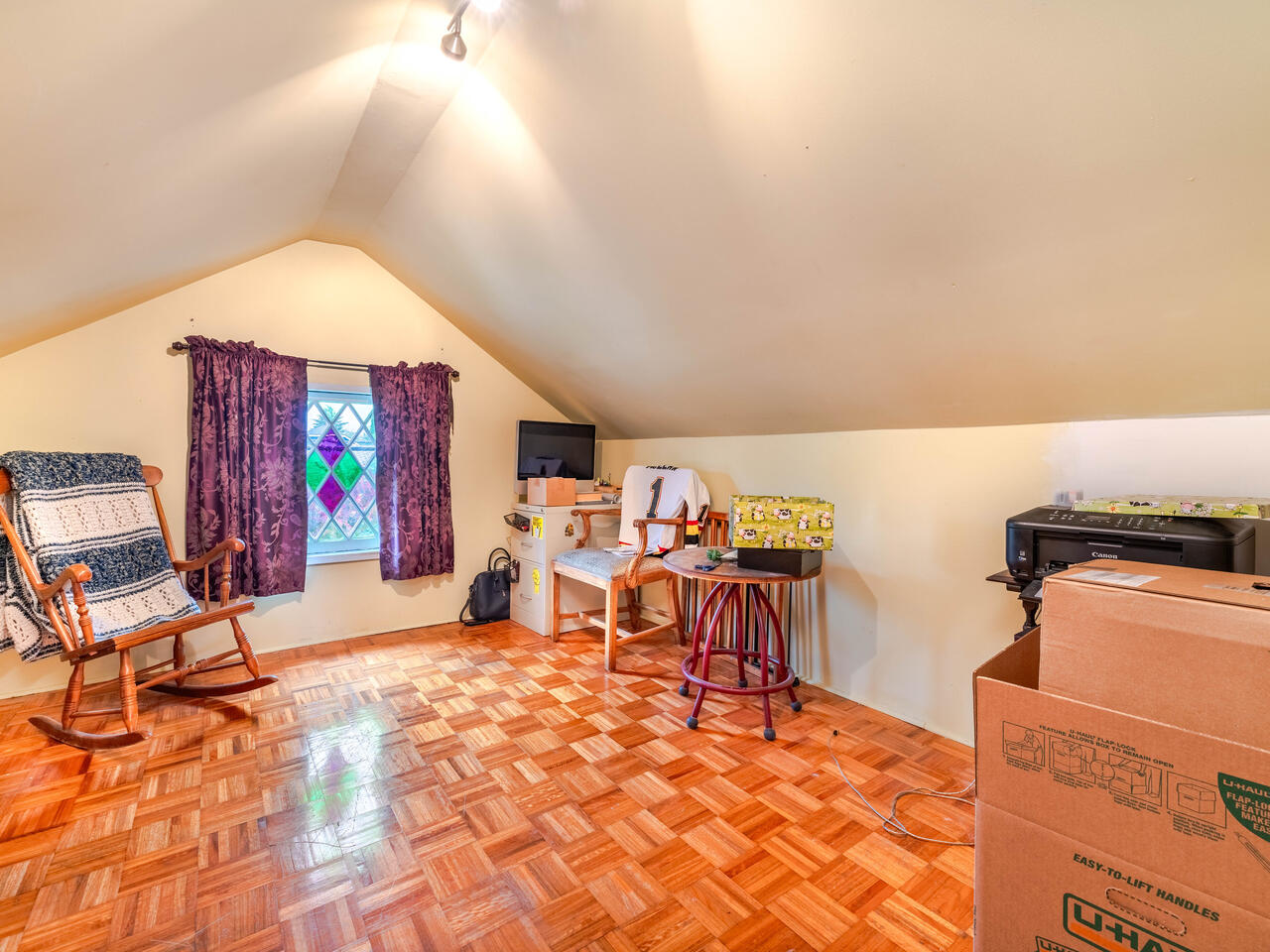 840 Tenth Street, New Westminster 20