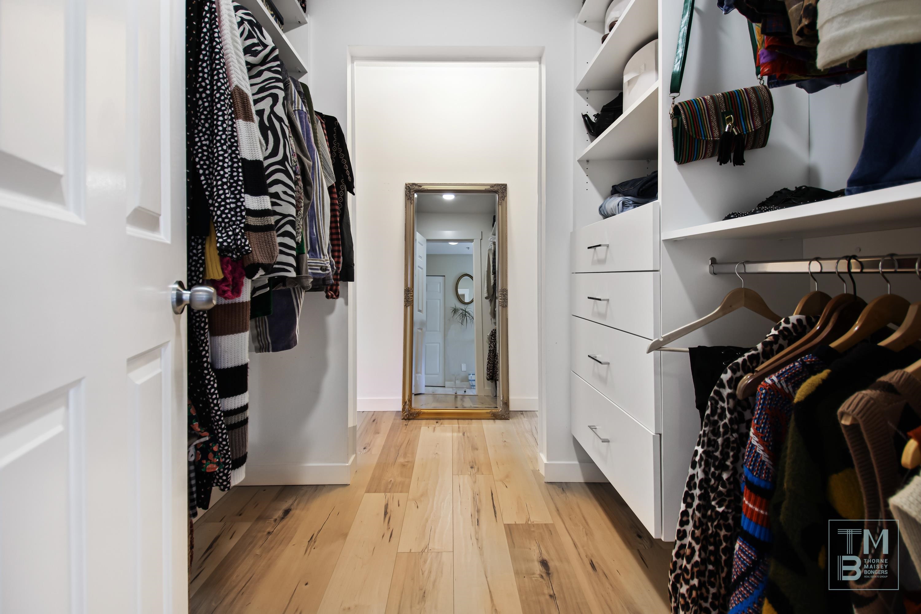69 8892 208 STREET 35