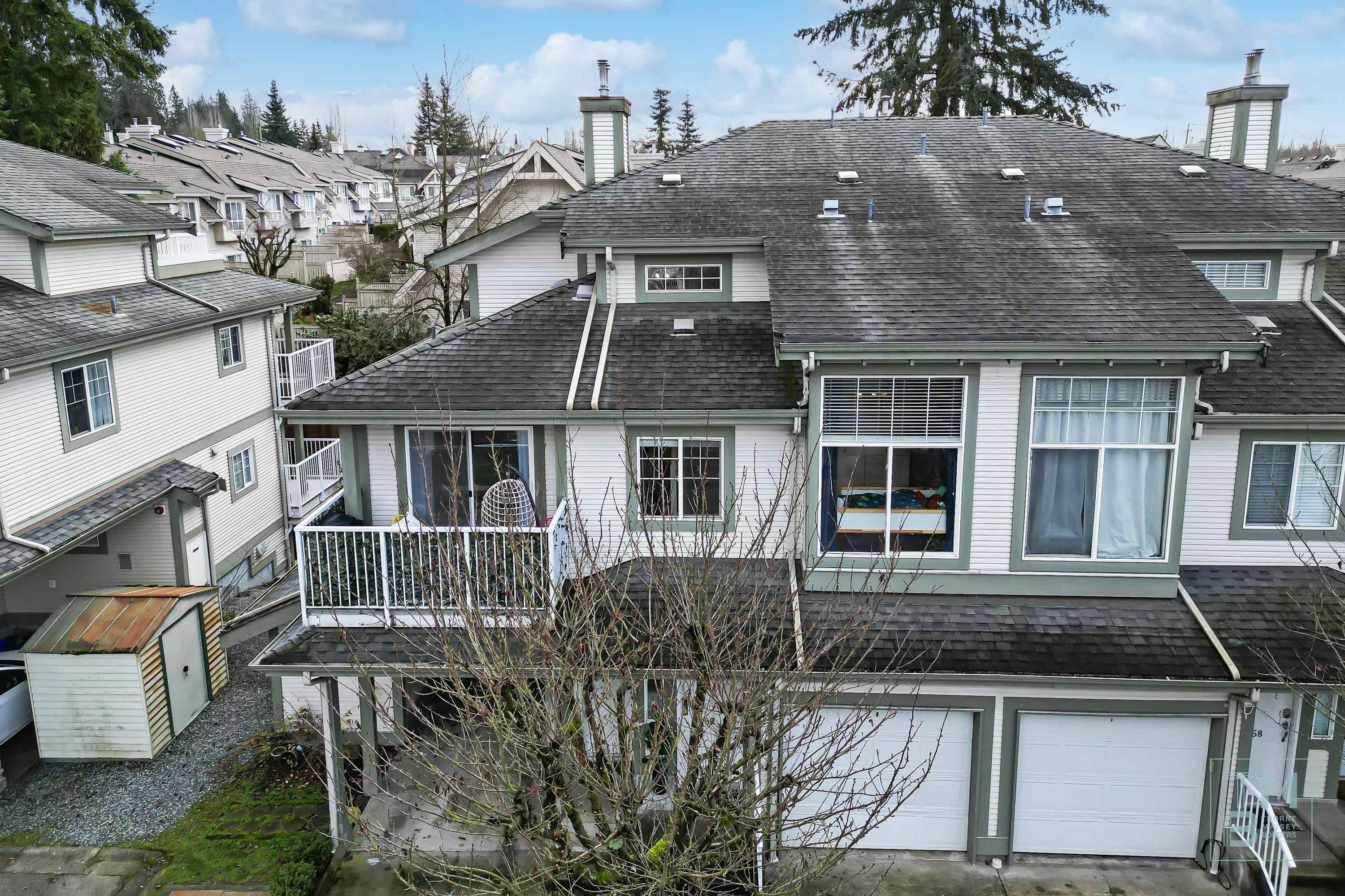 69 8892 208 STREET 4