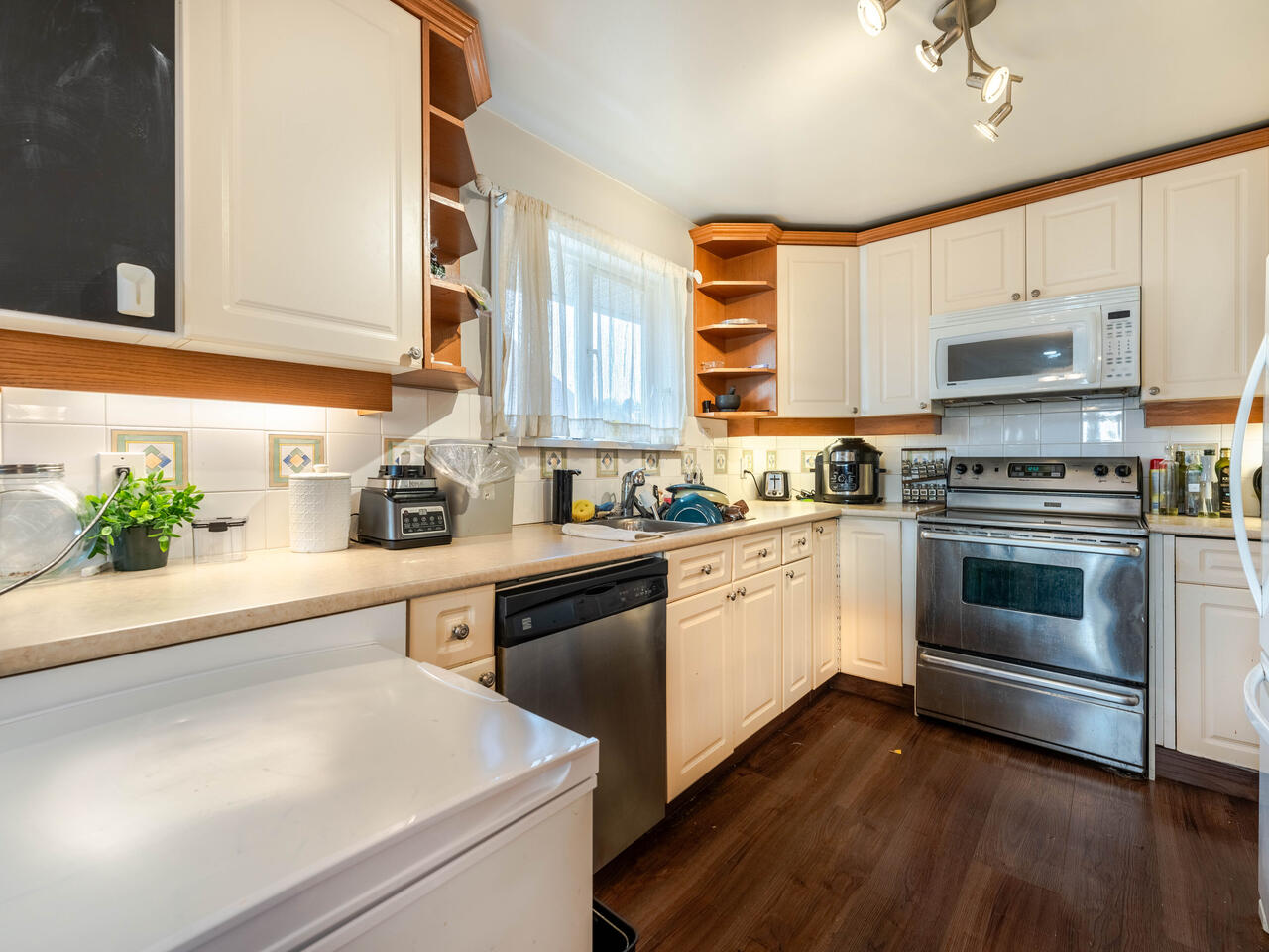 420 ALBERTA STREET 3