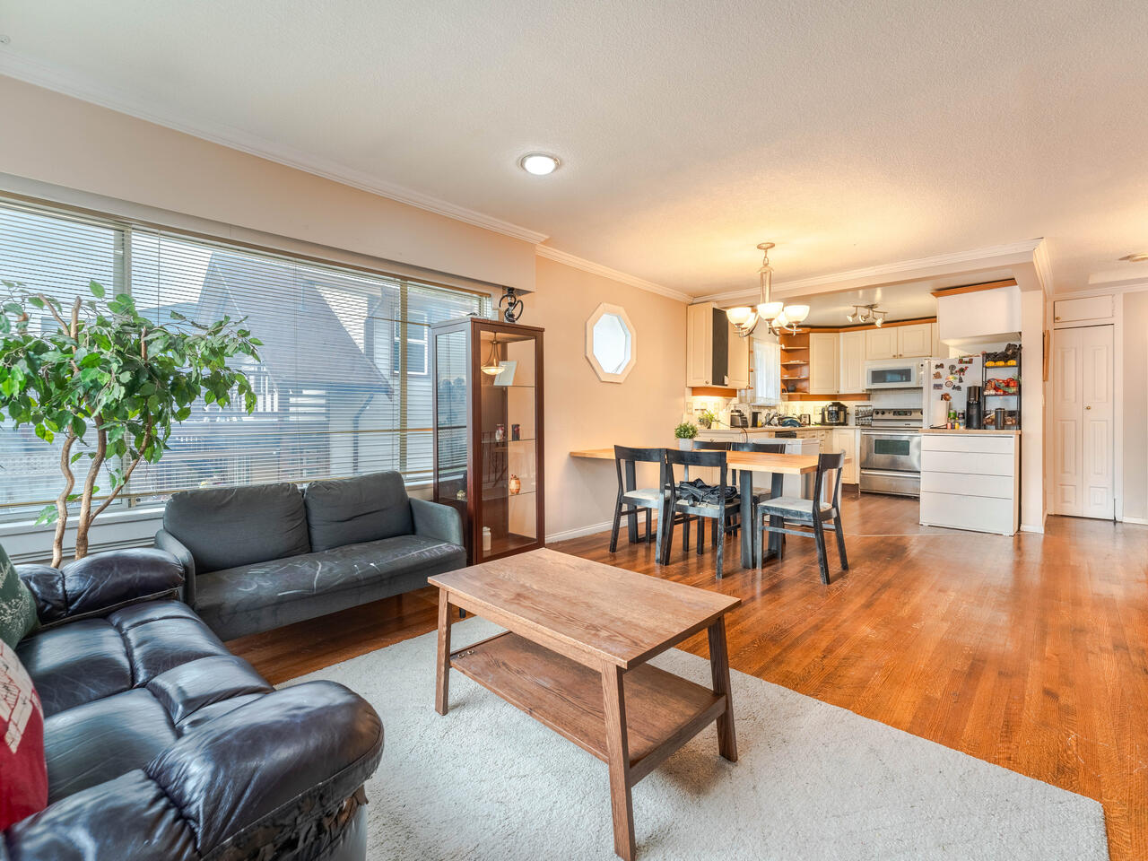 420 ALBERTA STREET 5