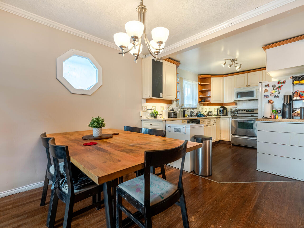 420 ALBERTA STREET 7