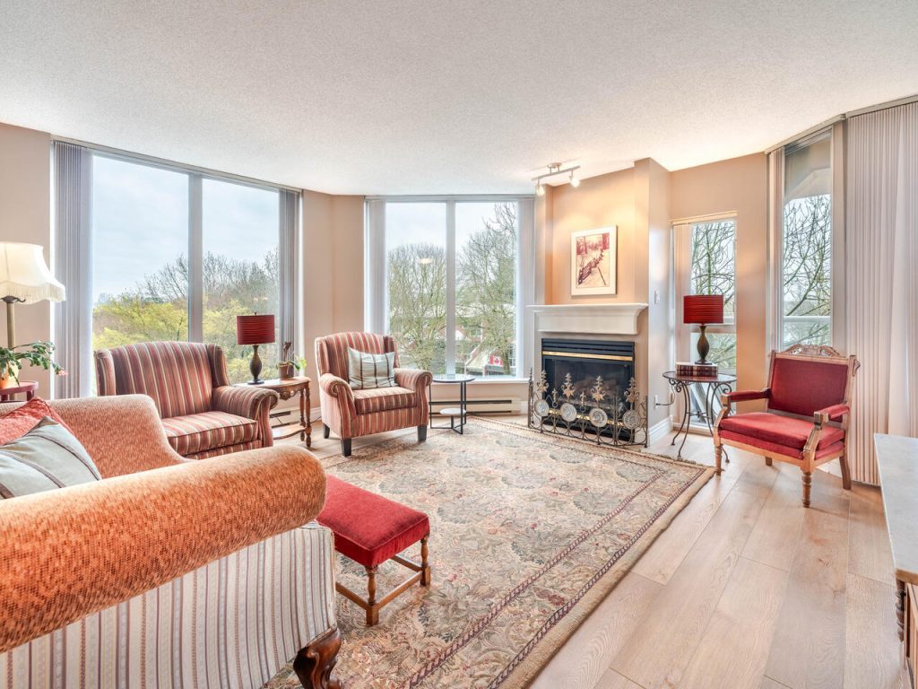 305-1135 Quayside Drive, New Westminster