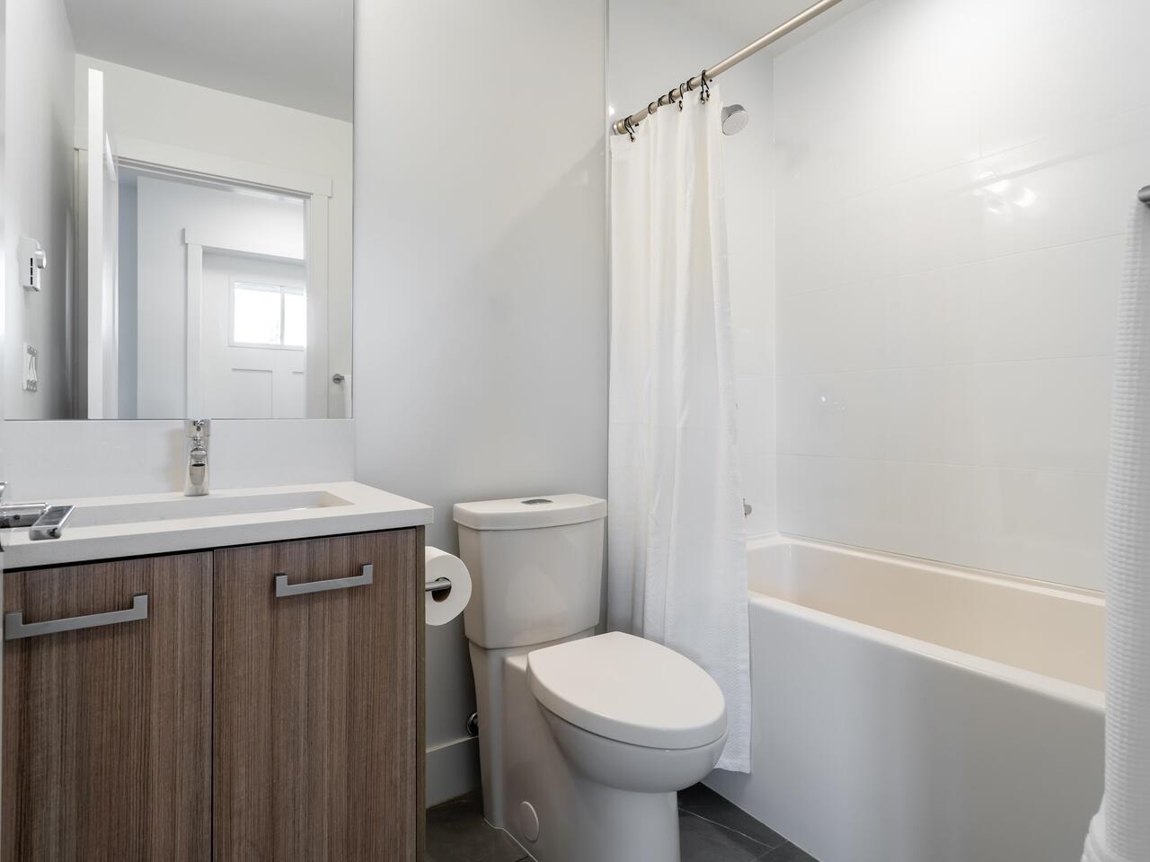 82 24076 112 AVENUE 17
