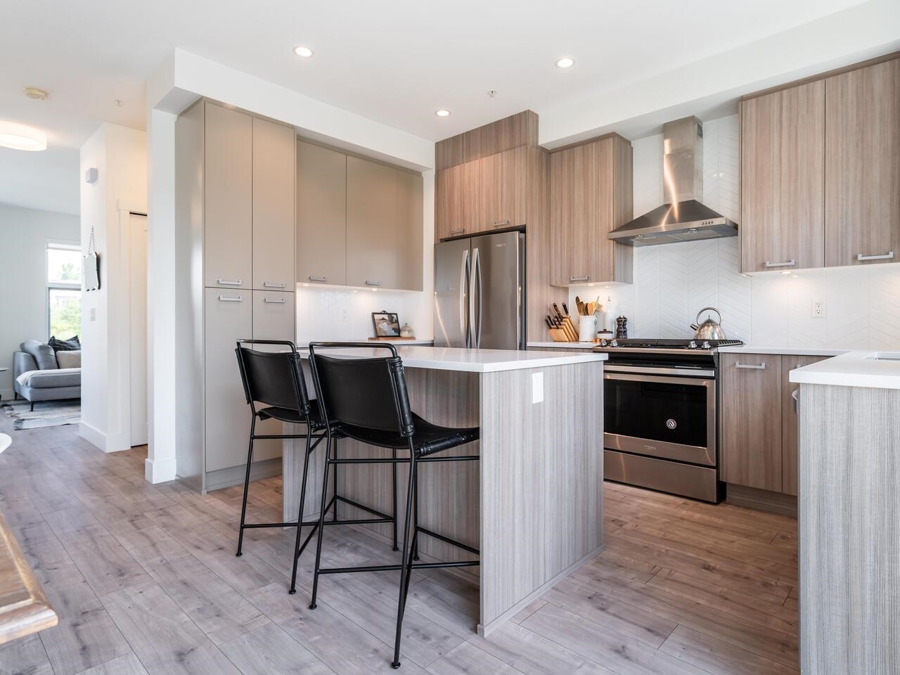 82 24076 112 AVENUE 2