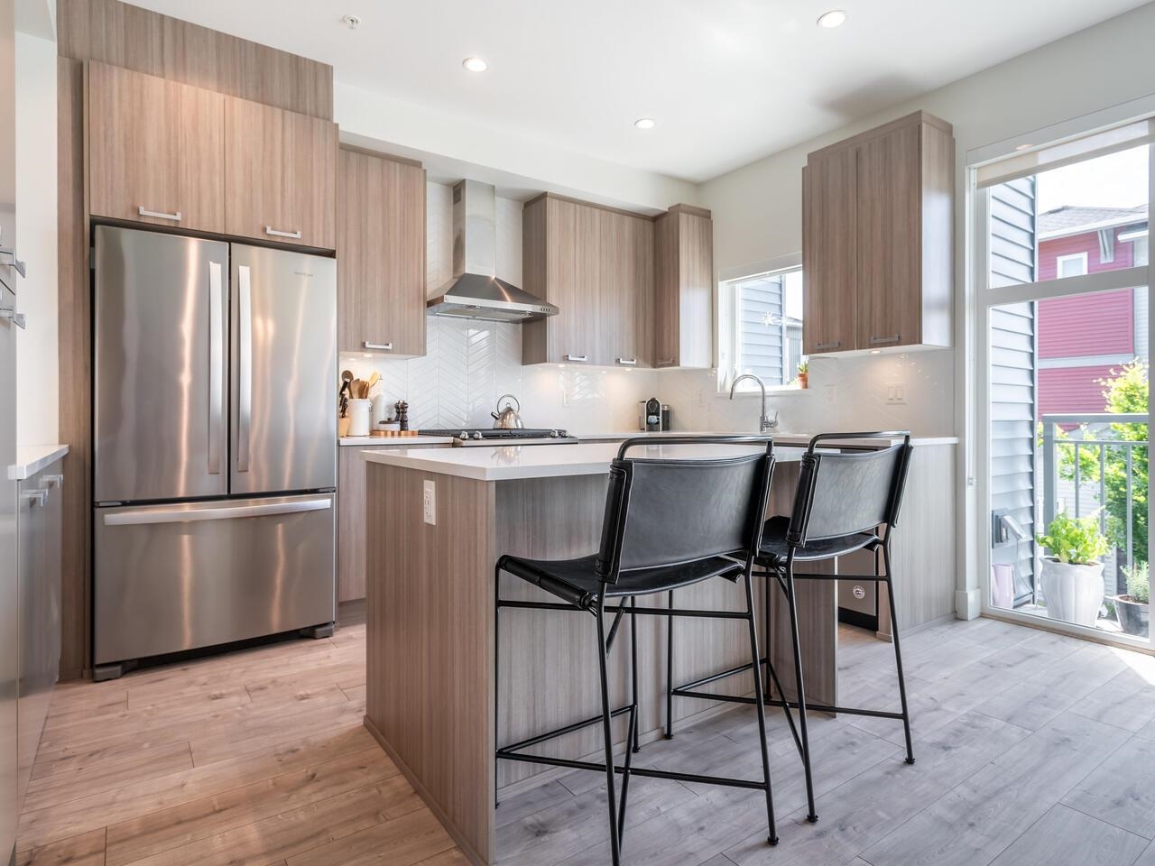 82 24076 112 AVENUE 3