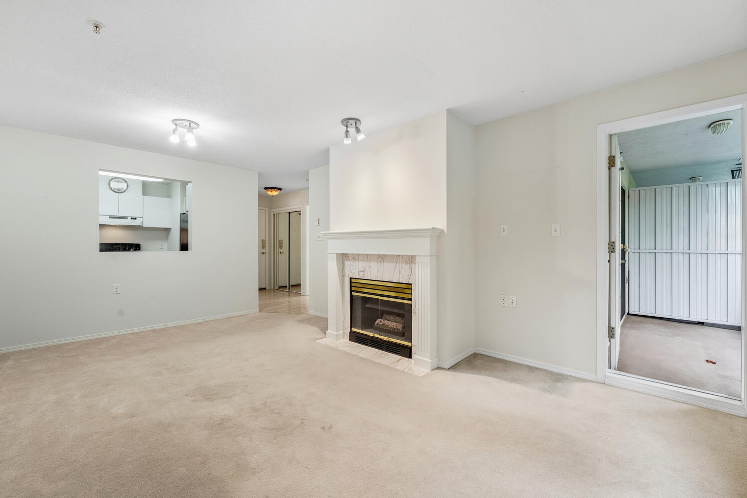 303-55 Blackberry Drive, New Westminster 16