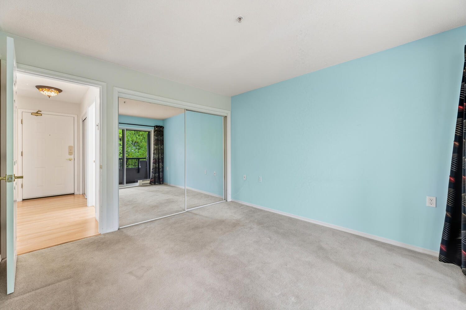 303-55 Blackberry Drive, New Westminster 18