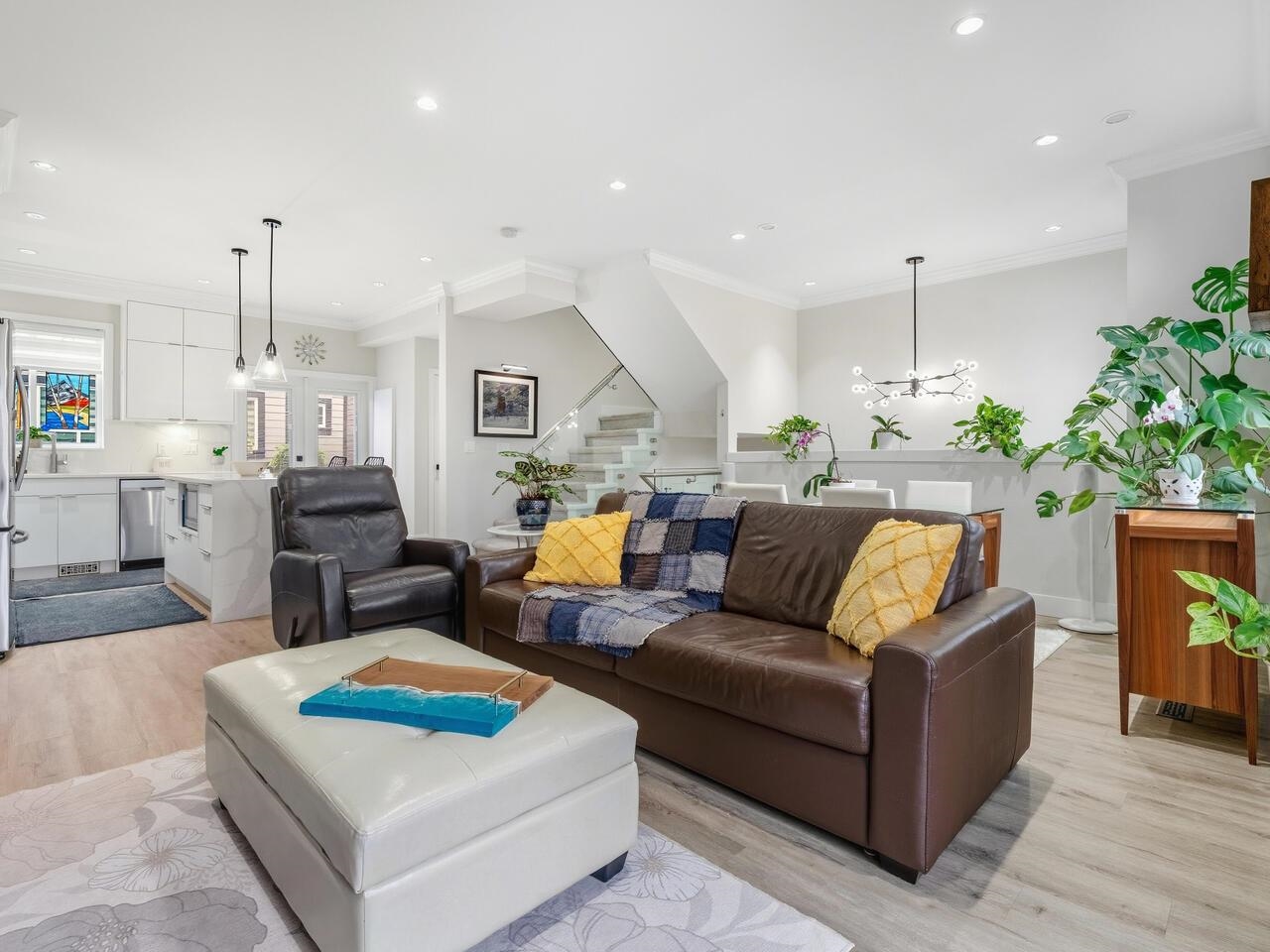 2-608 Ewen Avenue, New Westminster 11