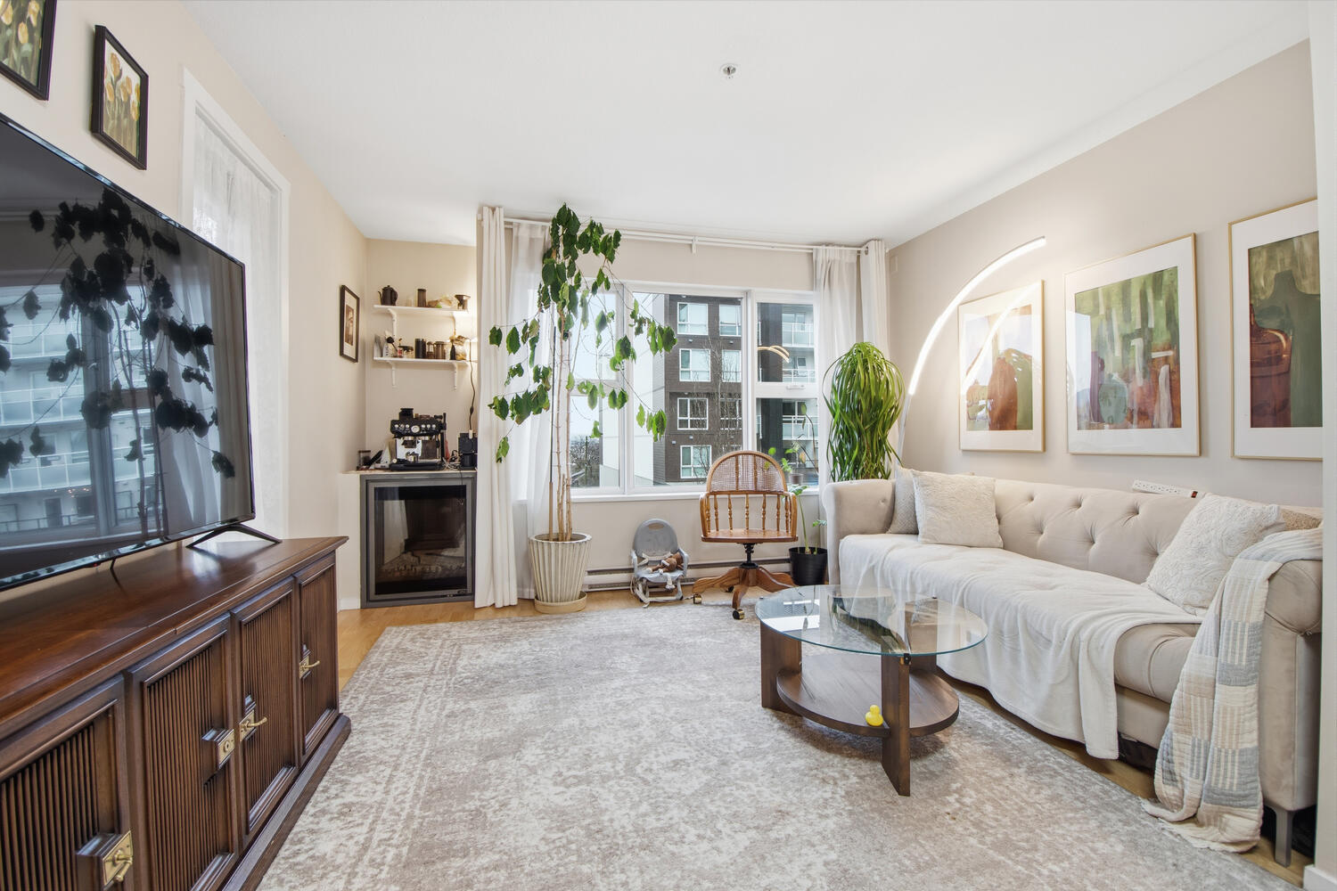 403-415 E Columbia Street, New Westminster 2