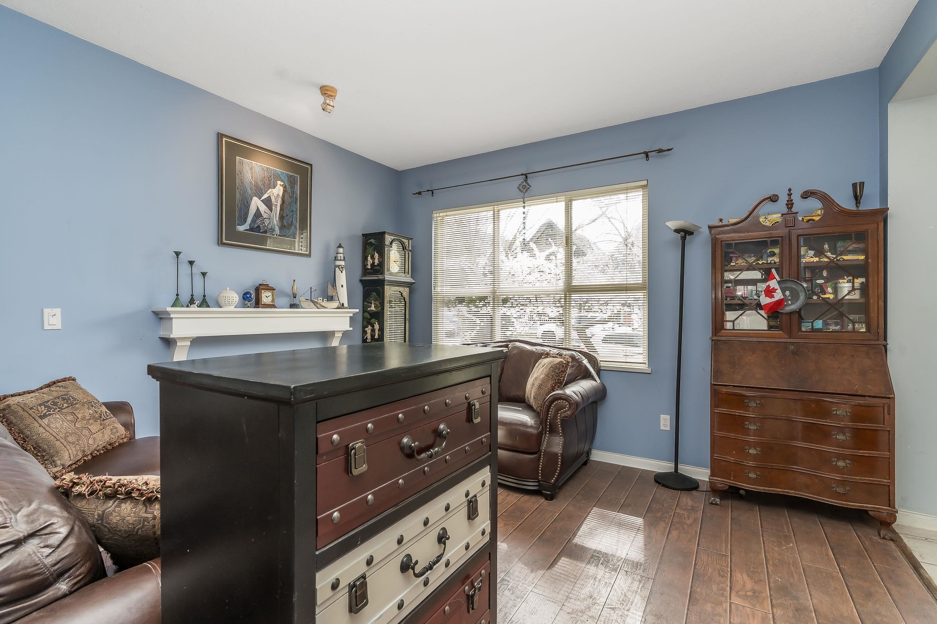 137 STAR CRESCENT 7