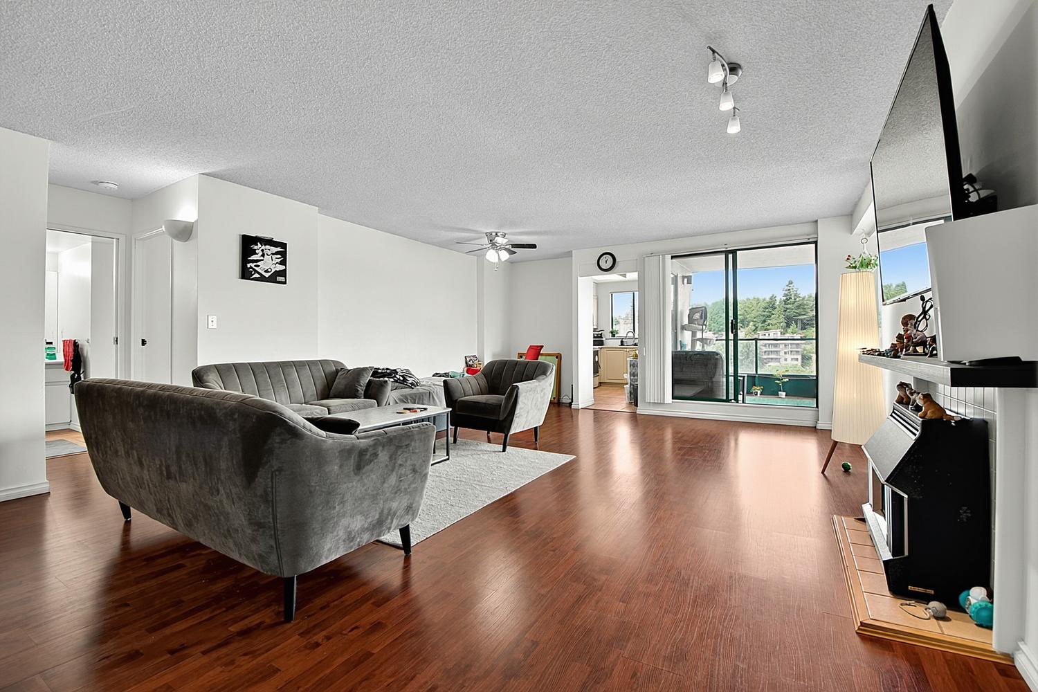 1304-420 Carnarvon Street, New Westminster 6