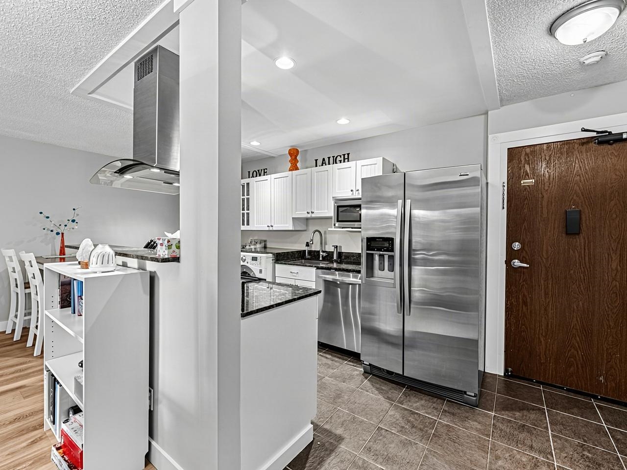 102 - 410 Agnes Street 3