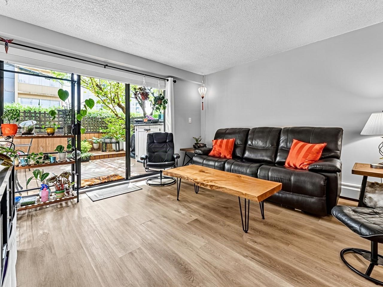 102 - 410 Agnes Street 10