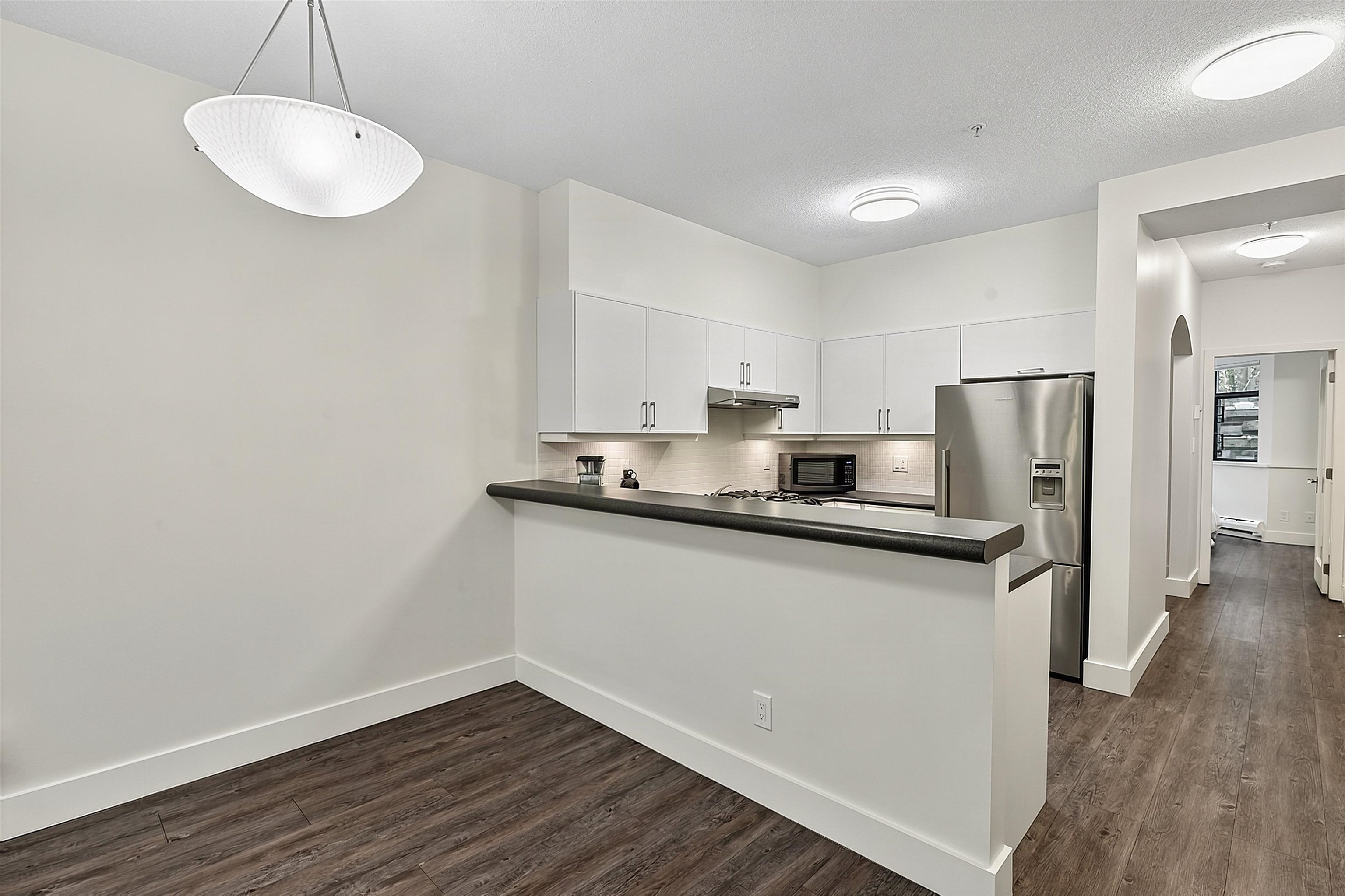 2 - 221 Ash Street 12