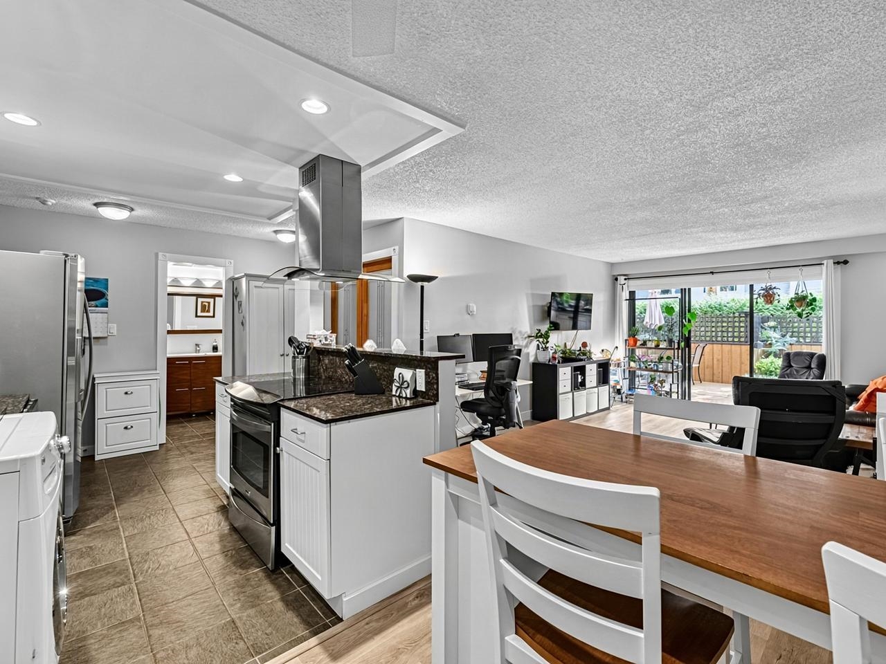 102 - 410 Agnes Street 5