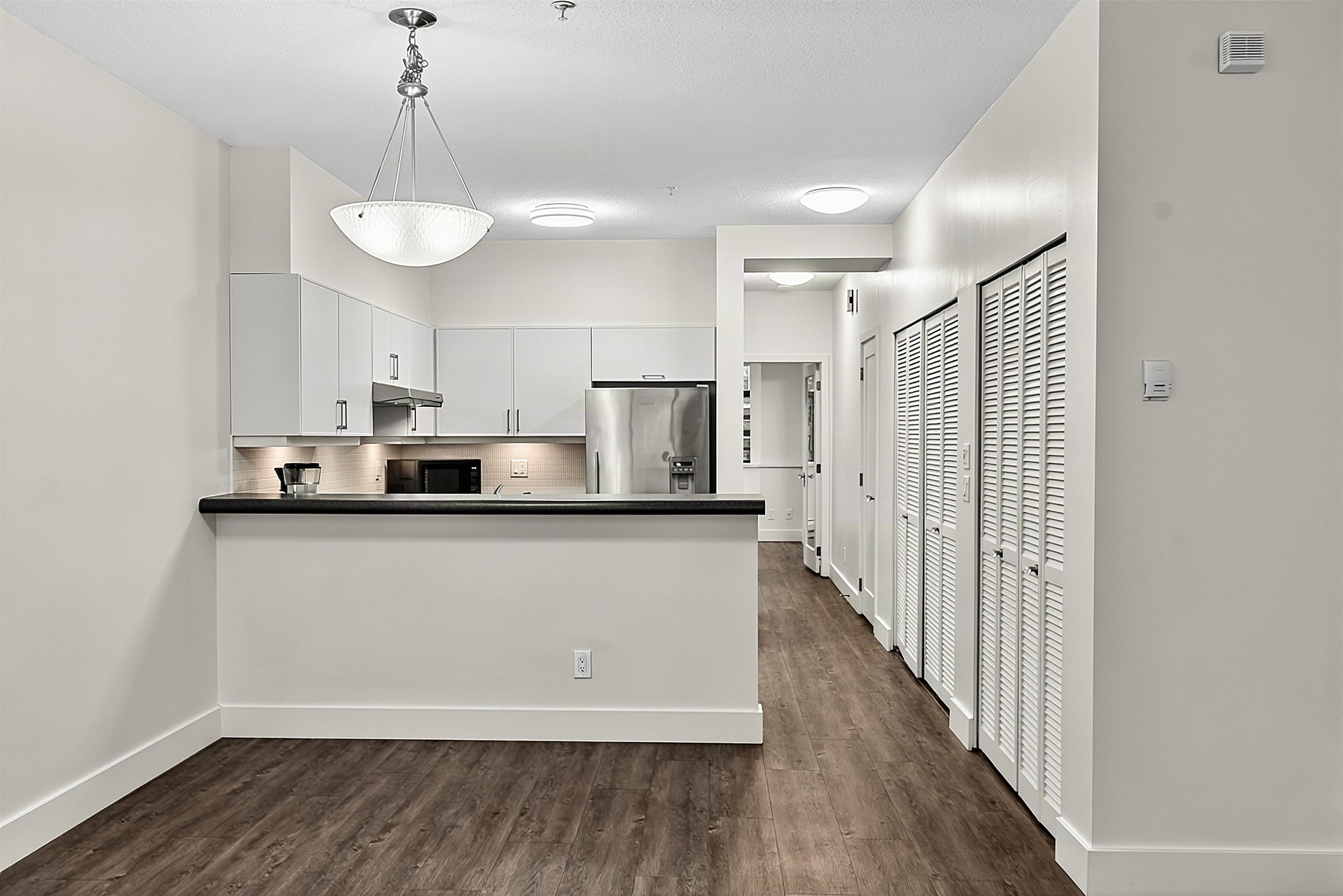 2 - 221 Ash Street 13