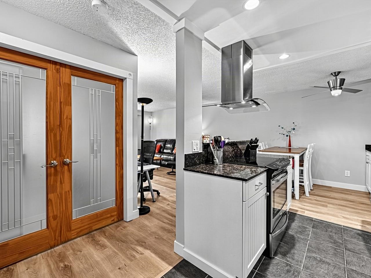 102 - 410 Agnes Street 2