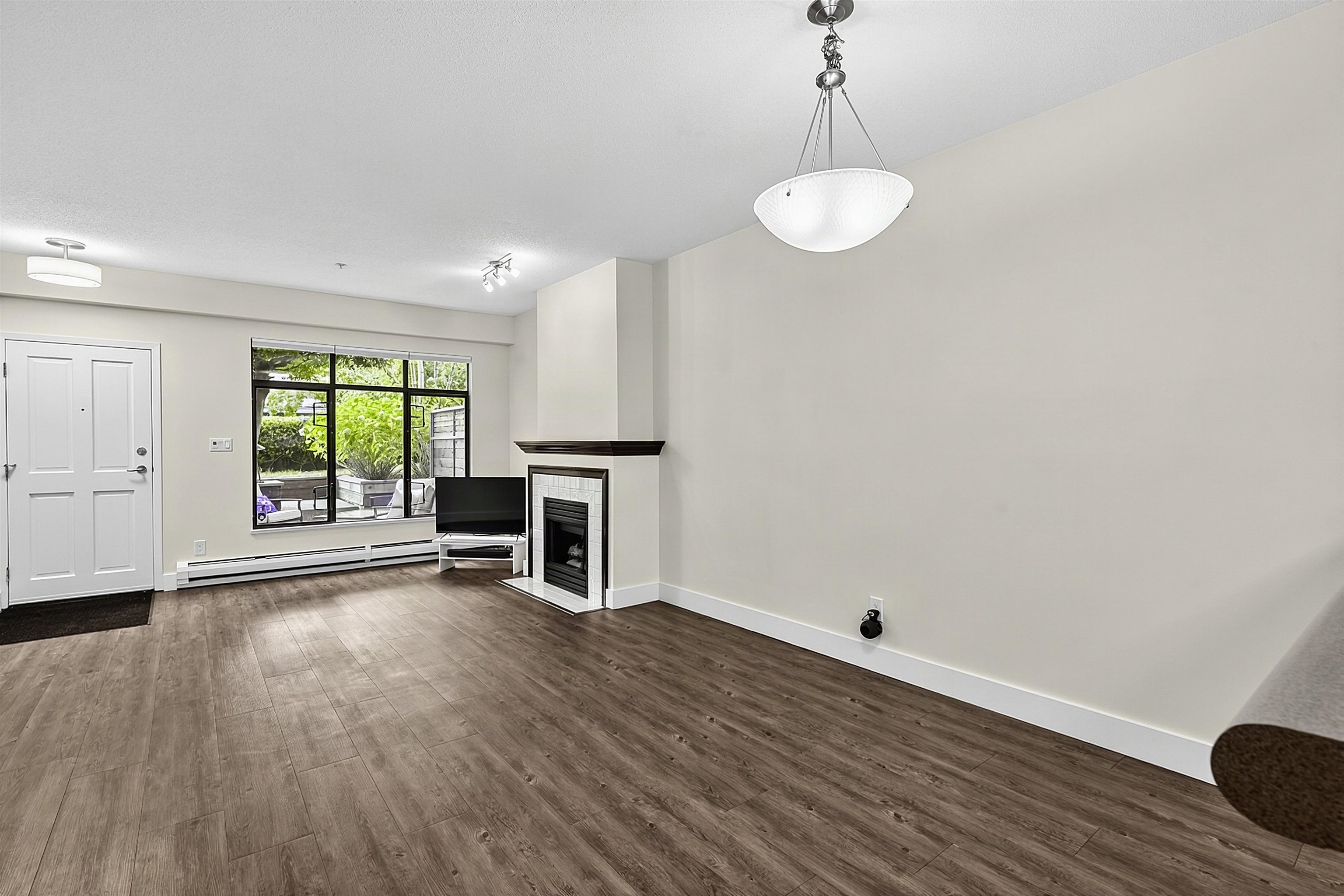 2 - 221 Ash Street 10